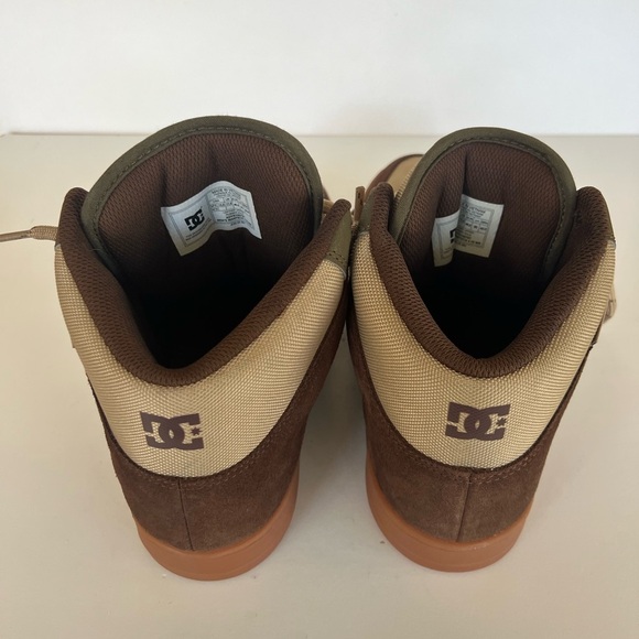 DC Men's Manteca 4 Hi WR High-Top Shoes in Dark Chocolate/Military, size 12 - Picture 6 of 15